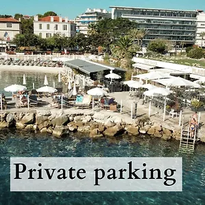 **** Hotel Royal - Luxury Hotel, Residence, & Frankreich