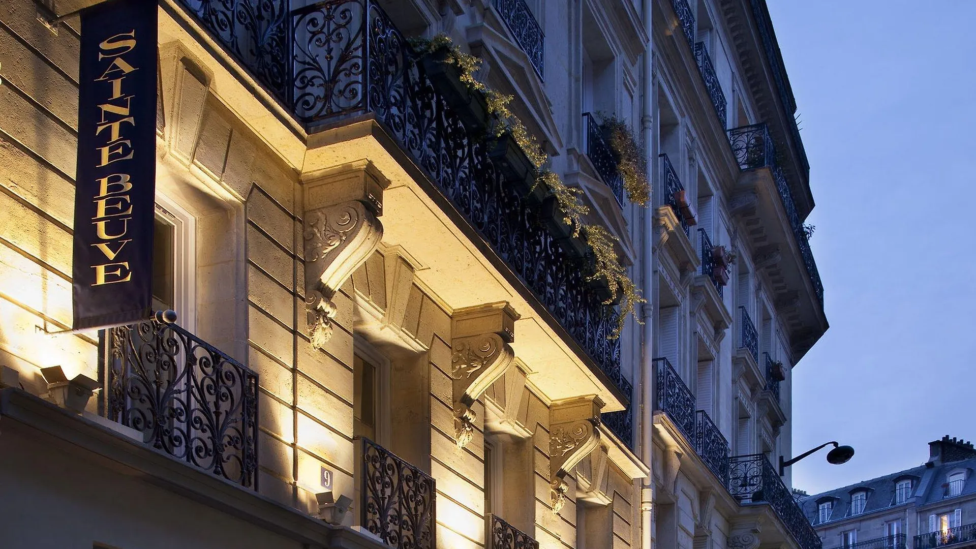 Hotel Sainte-Beuve Parigi